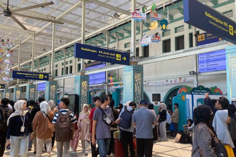 KAI-10-Stasiun-4