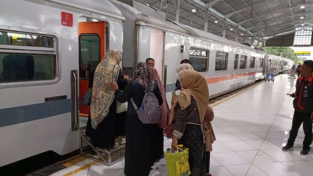 KAI-22-Juta-Pelanggan-4-1